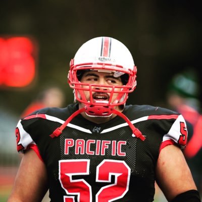 |God above all🙏🏽| |#52(Retired)| |Pacific University(OR) Alum| |PacU 🏈 ‘20|