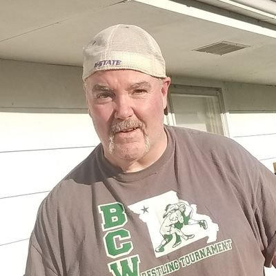 starting a new journey at the age of 49, been knocked down and now it's time to dust myself off and make life happen. #keto #fitfam #crosstraining