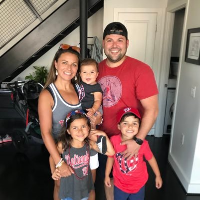 ContoMom's profile picture. 