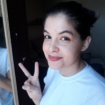 Doutoranda em Ciência da Informação, mestre em Memória Social e Patrimônio Cultural e historiadora.
Pesquisadora do projeto #Tainacan.