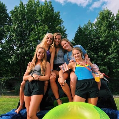 hail3ybr0wn's profile picture. 