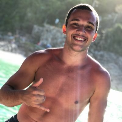 Acima de tudo Rubro-Negro, amor maior não tem igual.