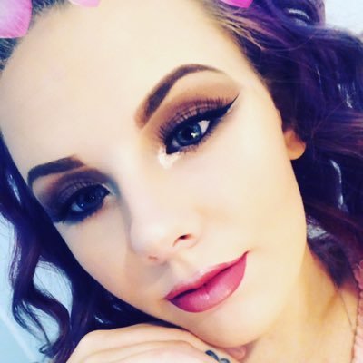 instagram: @beautybycj1997 @lozcosmetics use ‘BEAUTYBYCJ’ for 10% off @dodolashes use ‘beautybycj1997’ for 5% off @mariono_boutique use ‘BEAUTY’ for 10% off