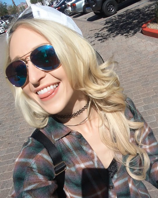 Valenti98783649's profile picture. I love My mom