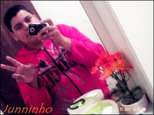 Oi :DD'
 meu twitter add quem eu quero falow (Y)'