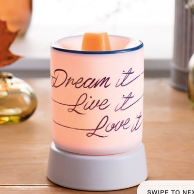 I’m Drew Evans and I’m an Independent Scentsy Consultant! Click on the link to get all your Scentsy needs!😍