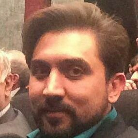 atpersian's profile picture. I need a day between Sunday & Monday