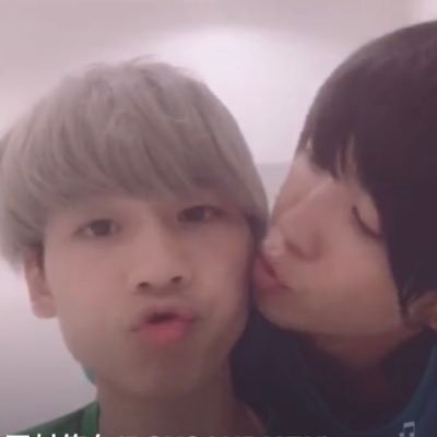 dhtm1015's profile picture. 