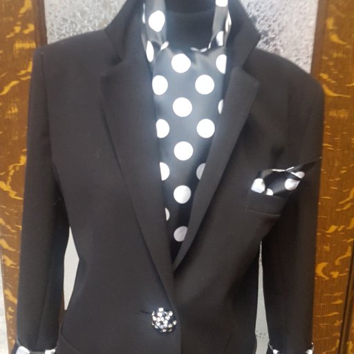 I am the creator of “by the C” ....blazers with a personality! Beautiful buttons adorn each boyfriend blazer. Proudly made in Toronto, Canada!