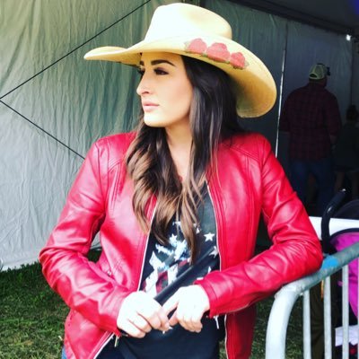 MandyCulla's profile picture. 