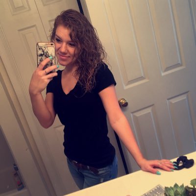 brittany_watts9's profile picture. Life begins at the end of your comfort zone. 🌺 SC-brittanymorgan2