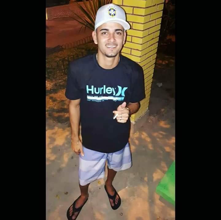 GbPvcs0's profile picture. - Trem Mais Caro bb 😅😎🎈 | - Filho D Deus Inimigo Nem Um Encosta .. 😉🙌😇  | Maconheiro Desde 2011 ..🍁🍁🎈🎈😎 |