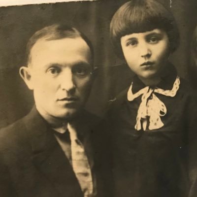 Ukrainian-Jewish American. Born in Kyiv, immigrated to USA with my family as a teenager. PFP and name of my great-grandfather pictured with my grandma