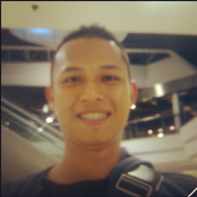 _youngelias_'s profile picture. Si vous y allez j’irai aussi.