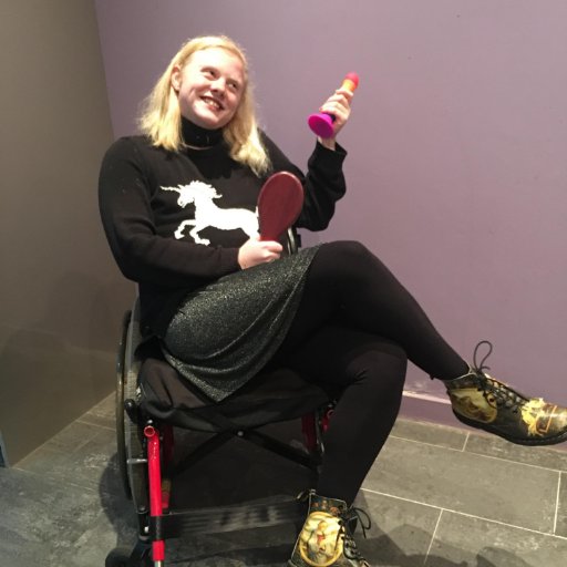 they/them; nonbinary lesbian, sex writer, semi professional cripple, blak & proud. https://t.co/Py1M4OR3XX
