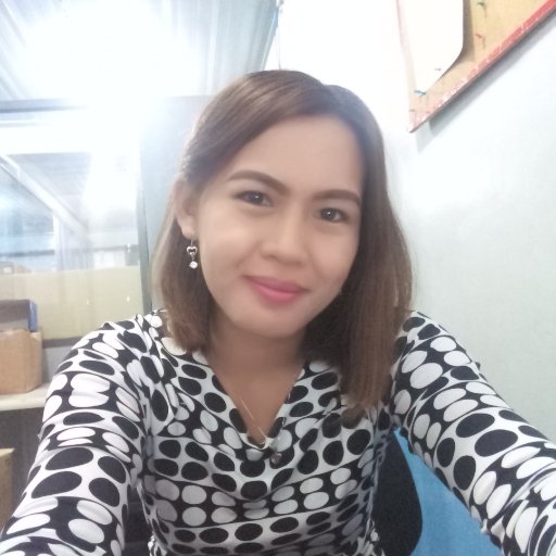 ZharaVill's profile picture. "It's not how good you are,It's how good you want to be " 😍