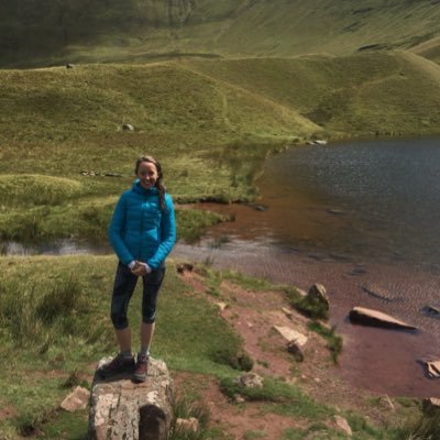 Works @EquallyOurs. Trustee @magpieprojectuk. ♥️ #marathon, #yoga & #jaffacakes. Left-wing thinker w/ perfect blend of optimism and mental exhaustion. (she/her)