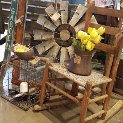 Thegirlsofpabodasu - 3 girls sharing rustic, vintage & repurposed treasures. We hunt to find & recreate items to bring the beauty to your homes.