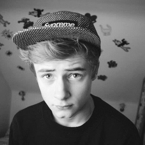 JamesTx4321's profile picture. James Trevor

24. LA. Love my guitar and Want to travel the world making music :)