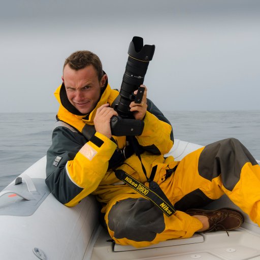 Photographe passionné par le monde maritime sous toutes ses formes - Peintre officiel de la Marine