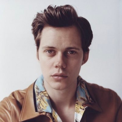 Bill Skarsgård Gifsさんのプロフィール画像