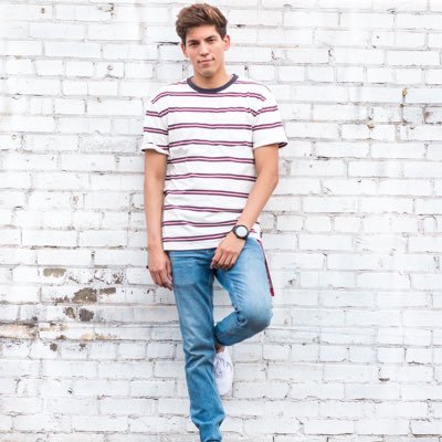 stevngarcia's profile picture. insta: @stevn.g | just your average wannabe racecar driver