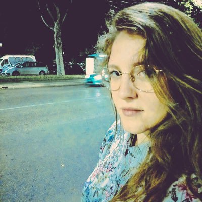 JulietOnRouge's profile picture. Juliet ha le sue ragioni che la ragione non conosce.