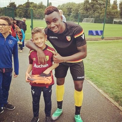 Fou du @RCLens Mais egalement des @BelRedDevils #FiersDetreLensois #REDTOGETHER