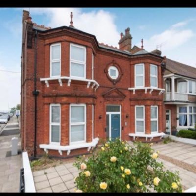Lovely Margate accommodation and all things Margate/Kent related. And that drone girl...
