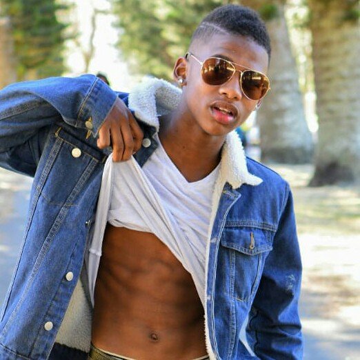 21_jaykeem's profile picture. I'm . not . just . any . kid 🌓