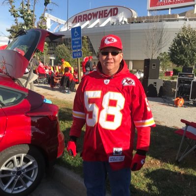 Die hard KC Chiefs & Royals fan!!! Go KU, Rock Chalk!!! Native American Pride!!! Army Veteran and Love to bowl!!! Member of the 300 club!!!
