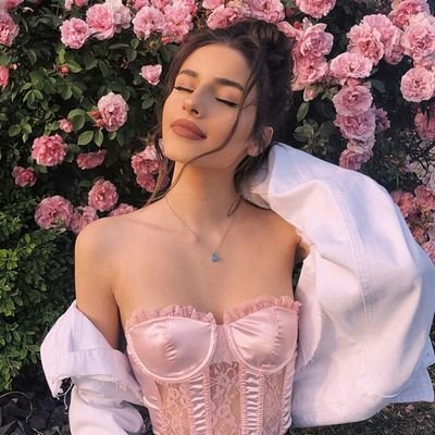 selfb1ogtr's profile picture. 