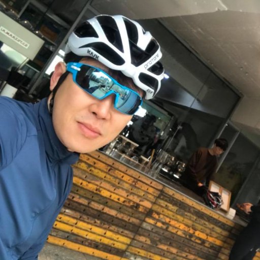 AlexWuCheng1's profile picture. 