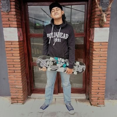 Dellabagus's profile picture. saat lagu kita masih sama, Indonesia Raya