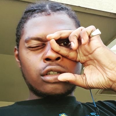 I'm 4rm Stockton , CA. I'M A Rap Artist Free The CEO of Trapmob Ent Lil Los