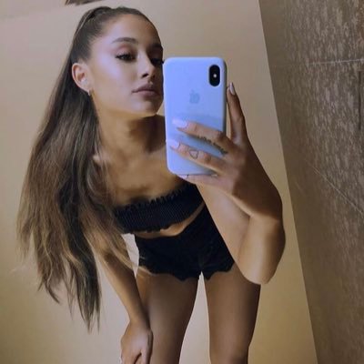 @arianagrande i love ʸᵘʰ