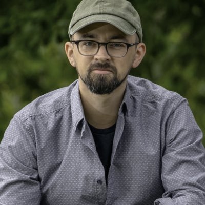 Photography tuition and tours. Host of View Finders Photography Podcast.