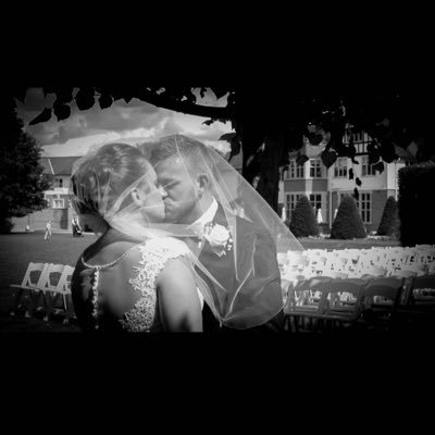 LeeHallett93's profile picture. 