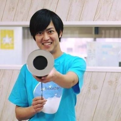 株式会社フィードフォース(Shopify Experts、スマレジ Developers Expert)執行役員、オムニチャネル会員一元化アプリ「Omni Hub」の事業責任者。いちばんやさしいShopifyの教本執筆。福岡県出身→京都大学(地域経済学専攻)→谷根千→佐賀県に住んでます。