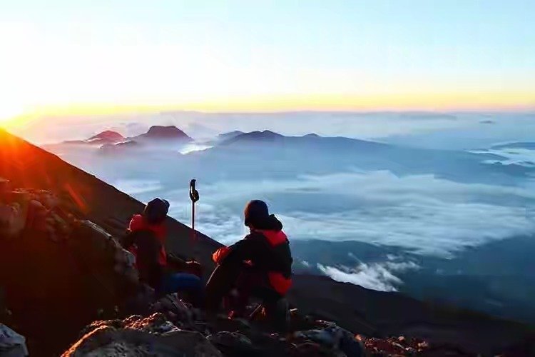 Efrizonaziz's profile picture. 