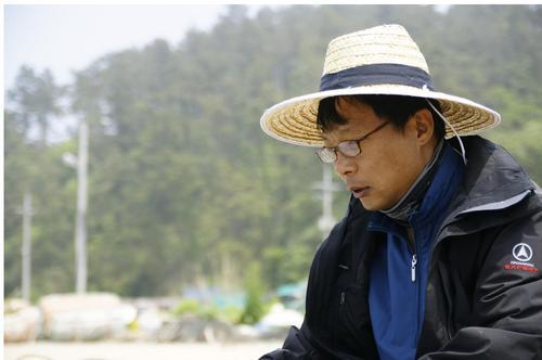 세상과 소통하고 싶은...나이들어가도 변화를 두려워 하지 않고 모든일에 도전할 자신을 항상 간직하고 싶은 사람...