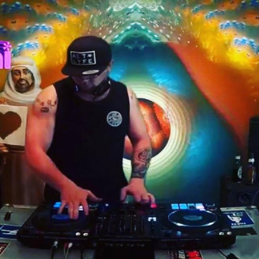 House, Tech House, Techno DJ and Producer. https://t.co/4kYMPuwbxJ