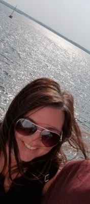 de_jonka's profile picture. Proud Mom ~Teacher & life-long learner!!