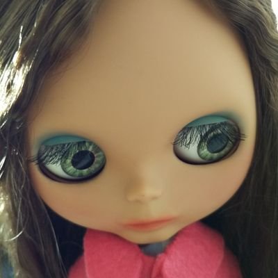 Perdona que me ría, pero es que soy subnormal
y mi único talento es saber disimular