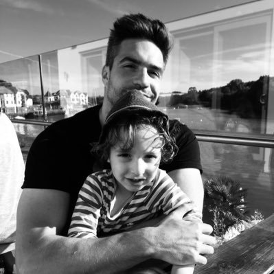 Managing Director, 3 x father, 1 x guitarist, mediocre runner. All about human x AI. All views are my own, clearly.