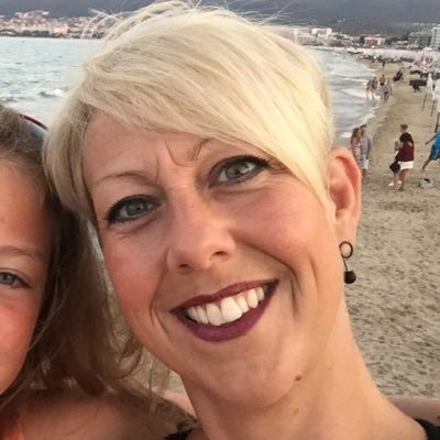 Mrs Everett (@MrsEverett2 ) Positive-Happy-Mum-Support-Fun PE!! Huge fan of all SPORT&MUSIC Mrs Everett (@MrsEverett2 )