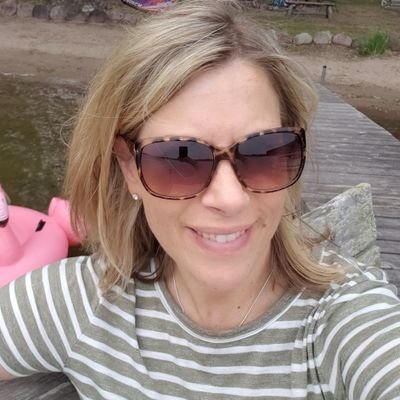 CarrieSchmitz19's profile picture. 