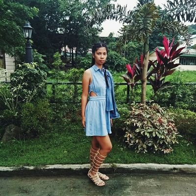 Divine_J_26's profile picture. finding???  😂