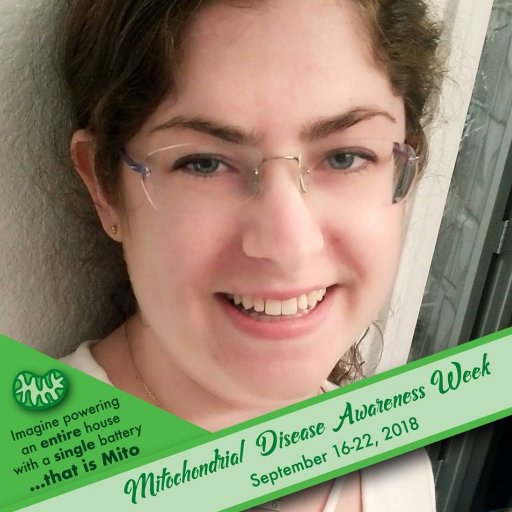 A genetic counselor with #MitochondrialDisease. @SmithCollege Alum, #mitoGC #disabledGC #GeneChat #AbortionIsHealthcare #RareDisease opinions are my own🏳️‍🌈