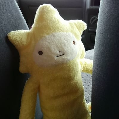 ＊Hawaiiに憧れるSLE(全身性エリテマトーデス)患者🌺 ＊紫外線にあたれない為UV対策必至、主に室内、日陰や木陰、夜に活動中☀️ ＊大腿骨頭壊死＆ステロイド緑内障...今のところ自分の体でなんとか💦  ＊BTSててちゃんLOVE💜 ＊Vaundy LOVE🎵＊アニメダイスキ😊